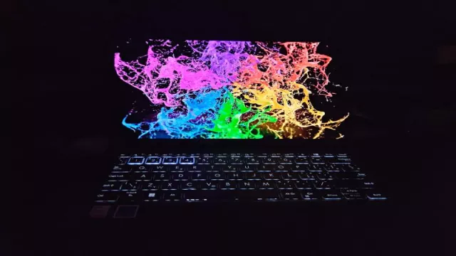 Asus ExpertBook B9 OLED B9403