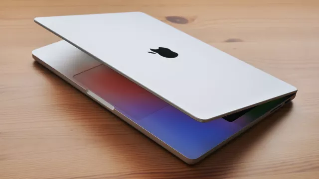 Apple MacBook M3