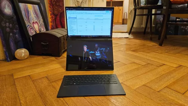 Asus ZenBook Duo OLED