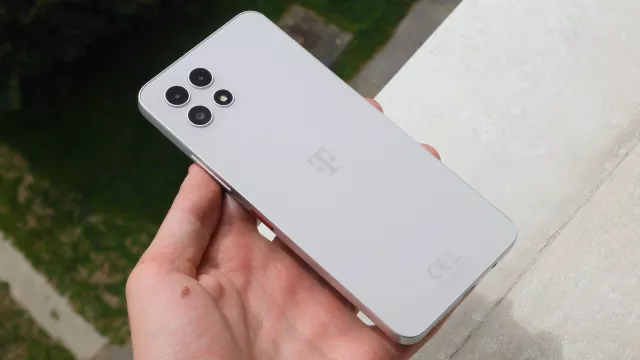 T-Mobile T Phone 2