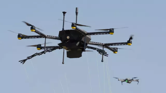 Český lovec dronů Eagle.One