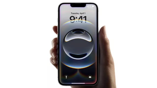 iPhone 16e