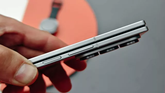 Skládací Samsung Galaxy Z Fold 7: jako když rozseknete Ultru