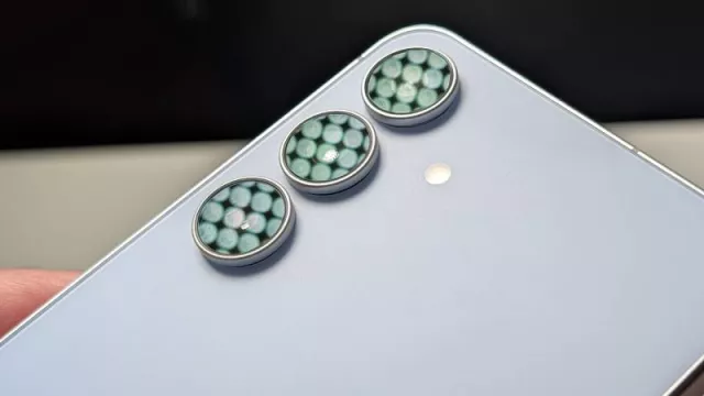 IFA 2025: vyzkoušeli jsme Samsung Galaxy S25 FE i nové tablety Tab S11