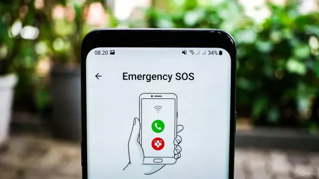 Obrazovka nouzového volání na displeji smartphonu