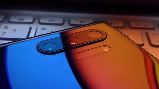 Smartphone Samsung Galaxy v detailním zobrazení