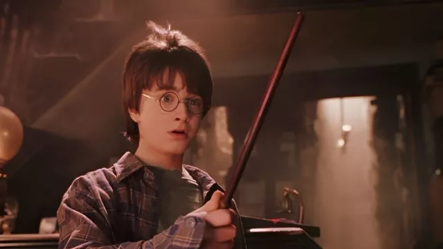 Máte rádi filmy Harry Potter? První slaví 24. narozeniny, tady si ho můžete přehrát online