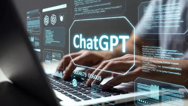 ChatGPT na displeji laptopu