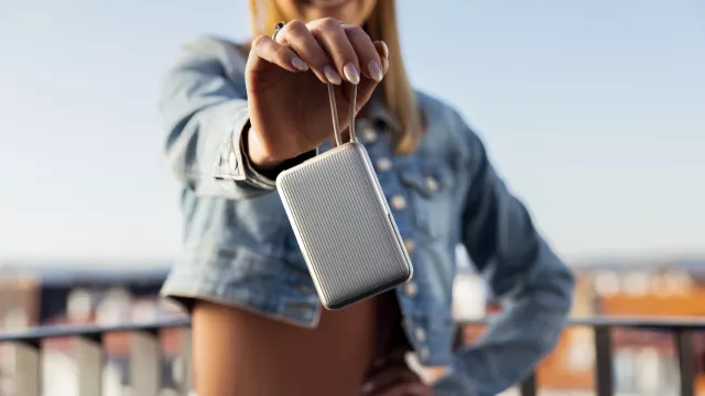 Powerbanka vám může zadělat na velké problémy: Tohle většina z vás přehlíží