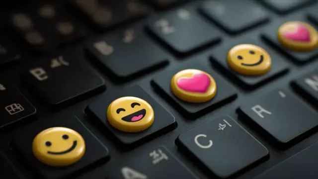 Emoji pomocí klávesnice