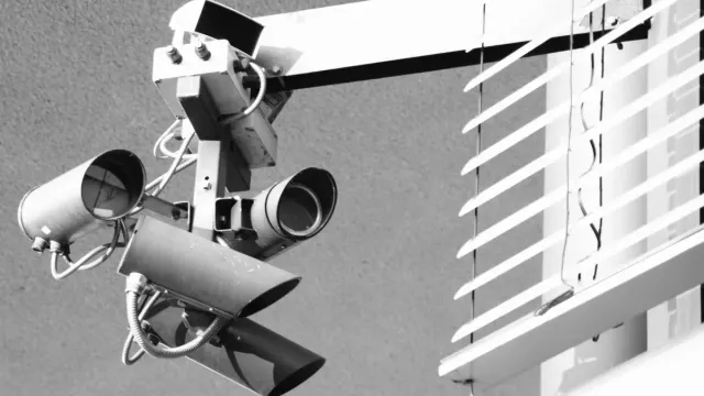 Hnízdo dohledových kamer