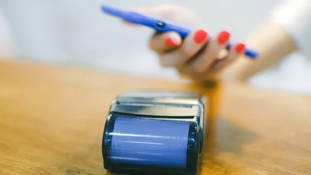 Detail placení telefonem