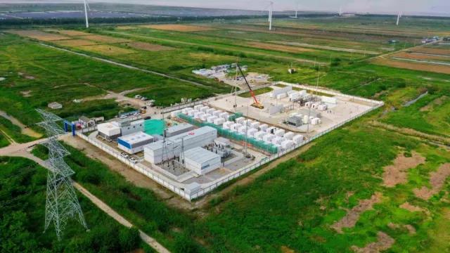 Energetické centrum budoucnosti v čínském Rudongu.