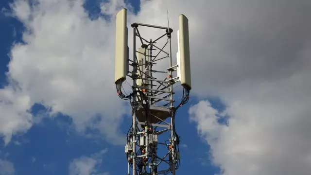 BTS antény mobilního operátora