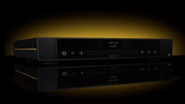 Černý CD přehrávač Arcam CD25
